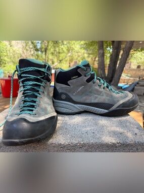 Scarpa Unisex Zen Pro Mid GTX hiking and approach boot